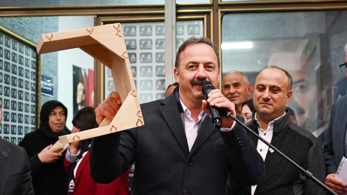 Ağıralioğlu: Bir iskemleyle alırım sizden memleketi!