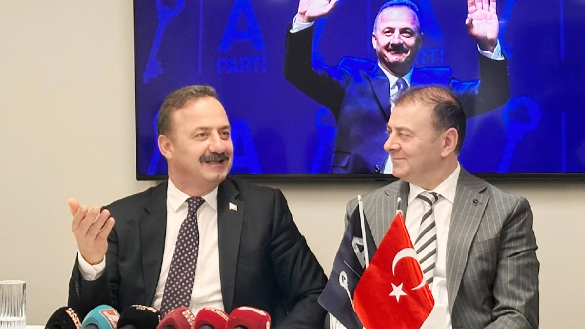 Ağıralioğlu: “Trabzon 30 yıl nöbet tuttu şimdi Rize arkasında duracak”