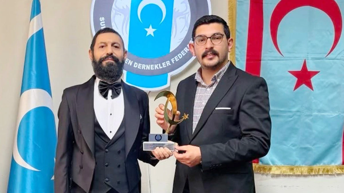 Akif Manaf&rsquo;a "Umut ve Barış &Ouml;d&uuml;l&uuml;" verildi
