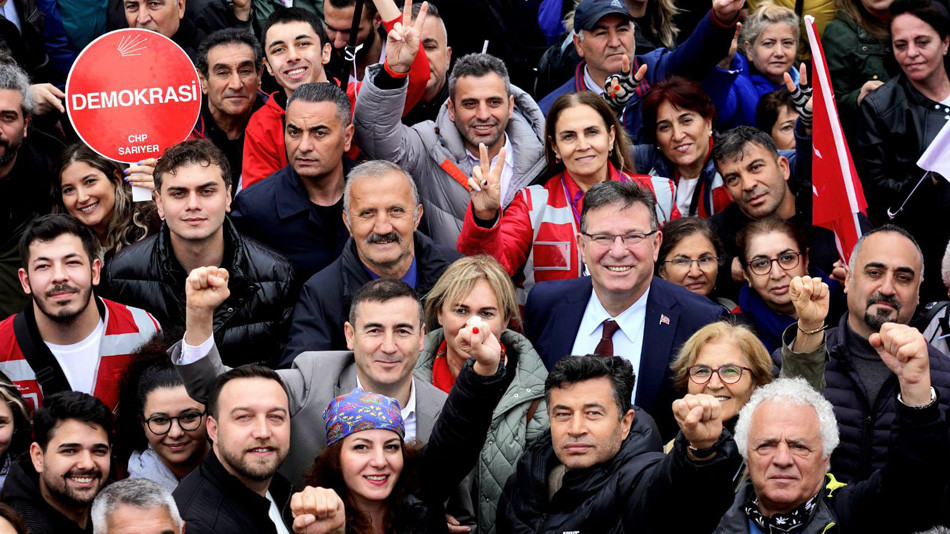 Aksu, 1 Mayıs İşçi Bayramı’nda belediye çalışanlarıyla buluştu