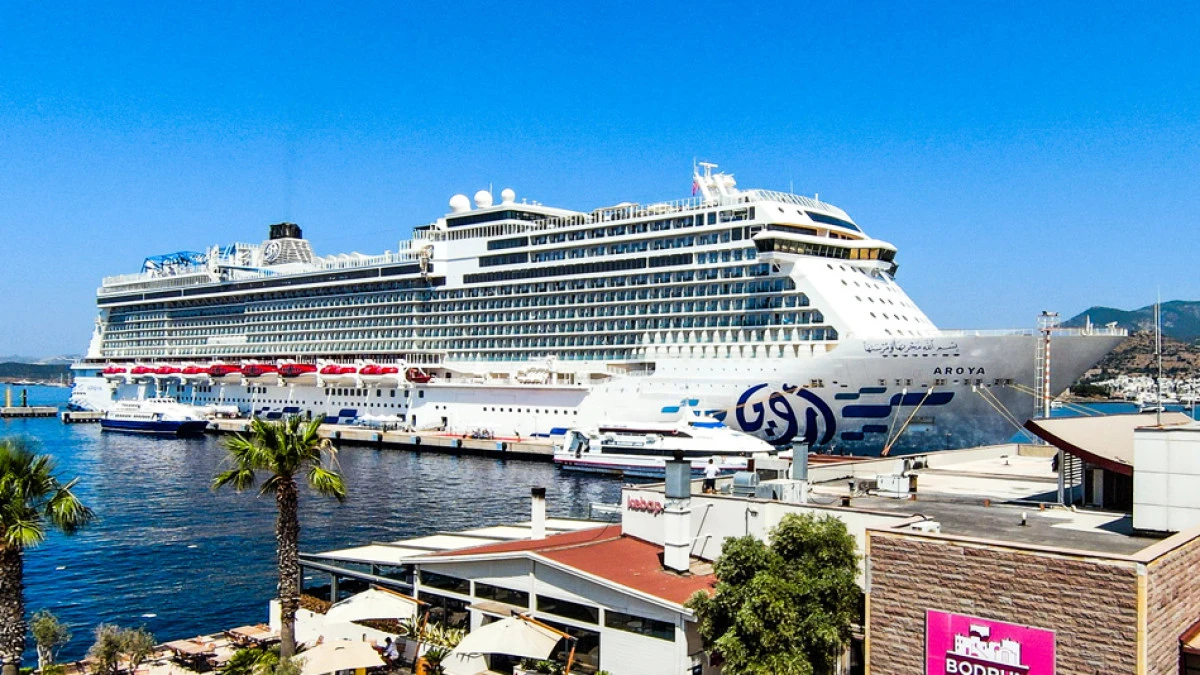 AROYA Cruises ilk kez Bodrum Cruise Port’ta
