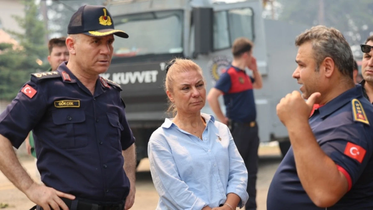 Başkan Elif Köse yangın bölgesinde incelemelerde bulundu