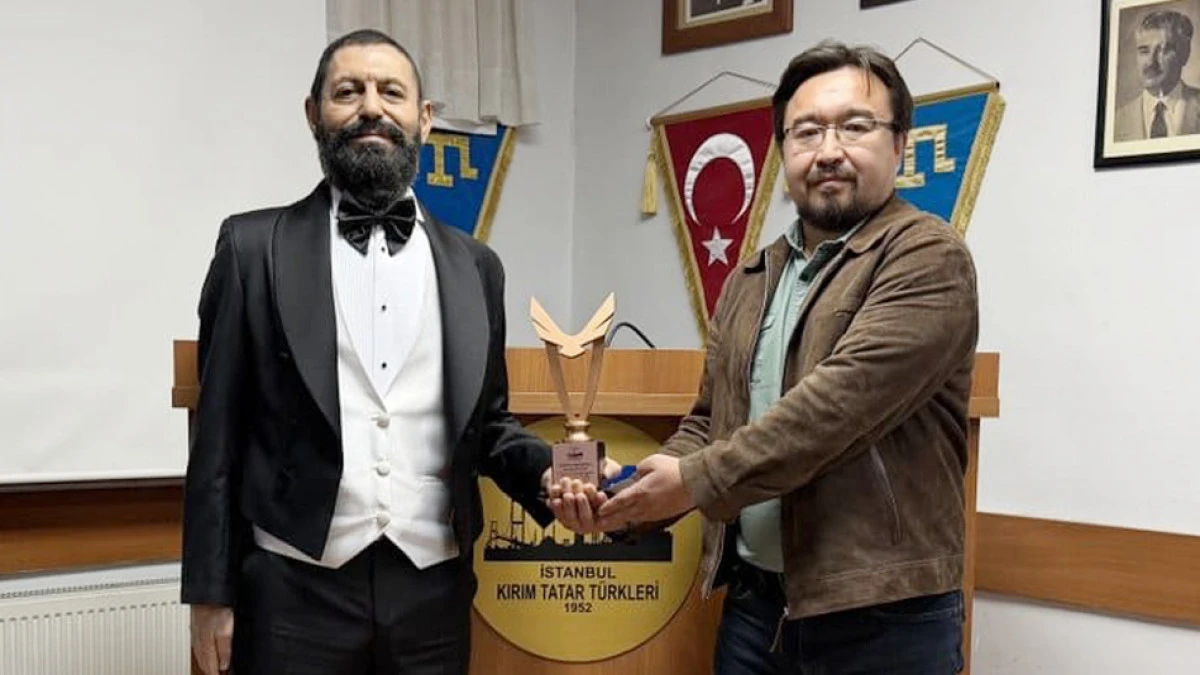 Kırım T&uuml;rkleri &ldquo;&Ouml;zg&uuml;rl&uuml;k ve Barış &Ouml;d&uuml;l&uuml;&rdquo; Akif Manaf&rsquo;ın