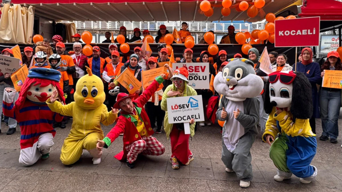 LÖSEV’den Kocaeli Ve Sakarya’da farkındalık korteji