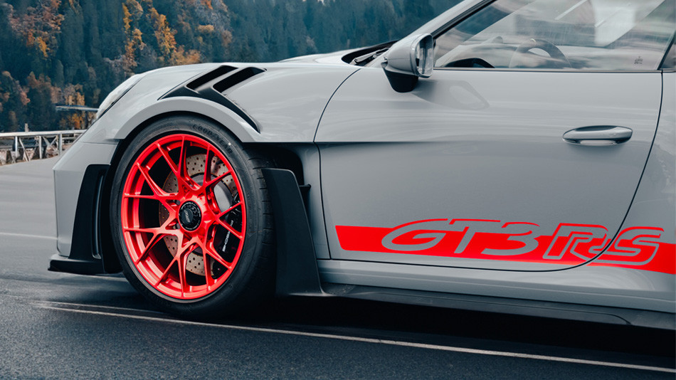 Porsche 911 GT3 RS’in de lastik tercihi Goodyear oldu