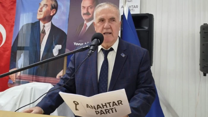 Sebahattin Uzun: Külliye’de uçak filosu varsa, yangın uçakları nerede?