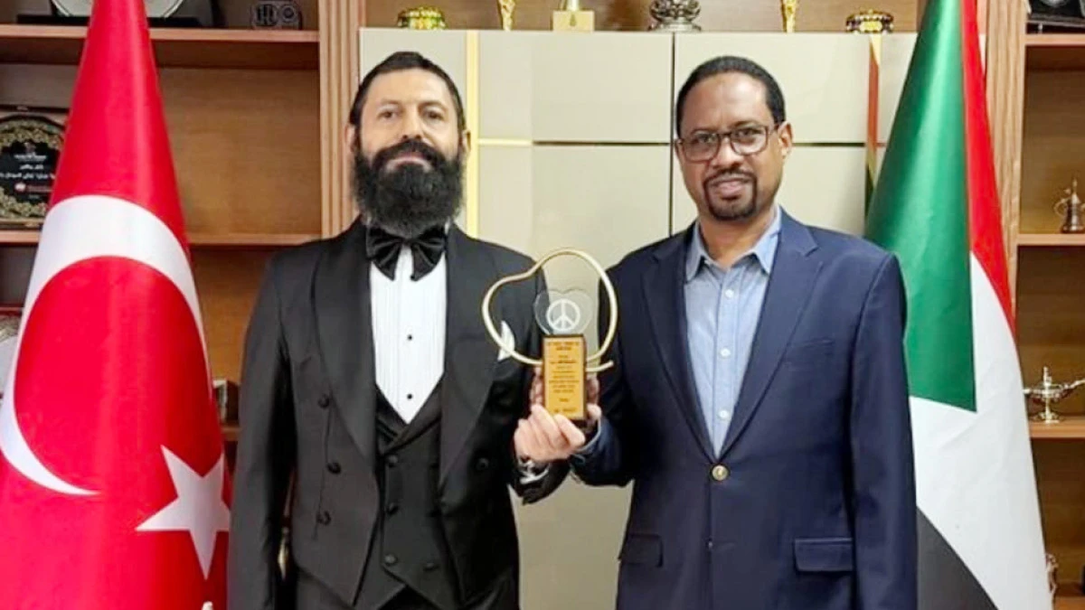 &ldquo;Sudan-T&uuml;rkiye Barış &Ouml;d&uuml;l&uuml;&rdquo; Akif Manaf&rsquo;a verildi