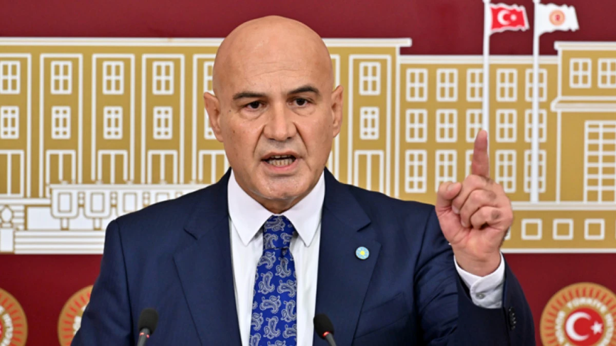 Turhan Çömez’den Bakan Ersoy’un Yunanistan tatiline sert tepki!