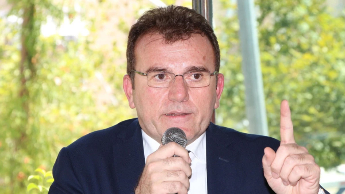 Vecdet Öz: “Nerede kaldı namusunuz ve şerefiniz?”