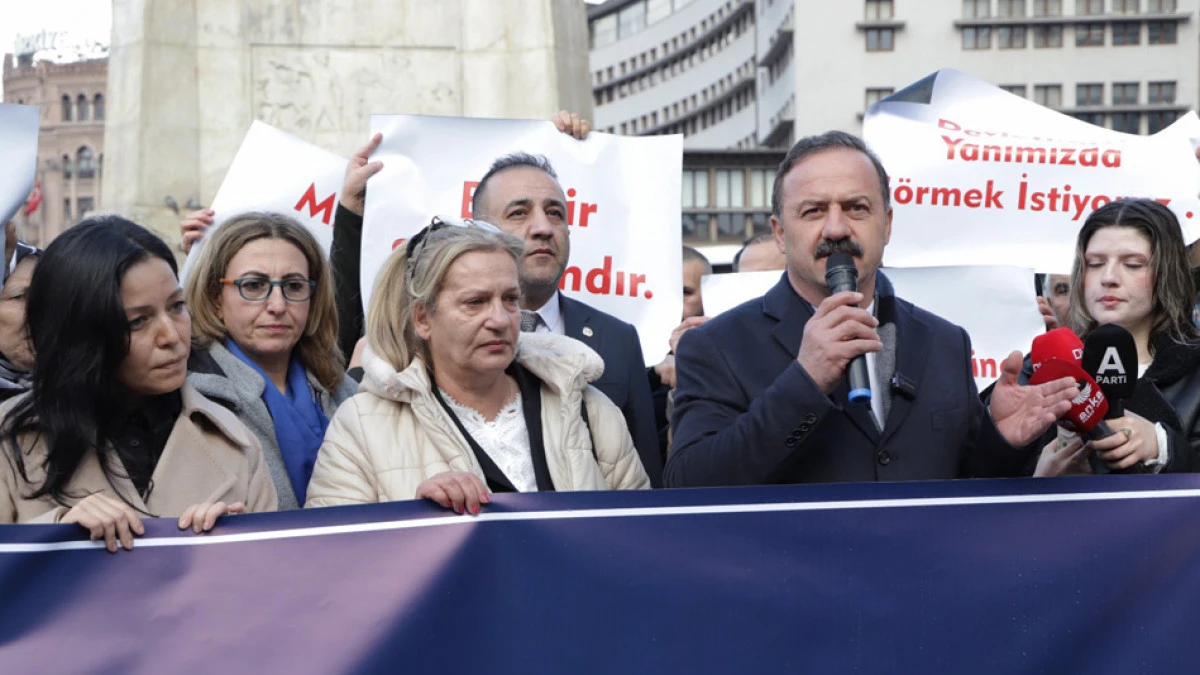 Yavuz Ağıralioğlu: &ldquo;T&uuml;rk milletinin istikbali kuşatılıyor!&rdquo;