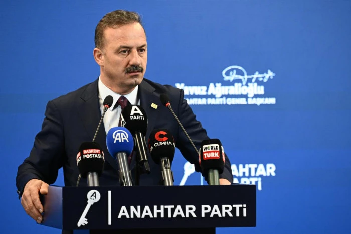 Yavuz Ağıralioğlu: Milletin evlatlarının katiline stat&uuml; derdine d&uuml;şt&uuml;n&uuml;z